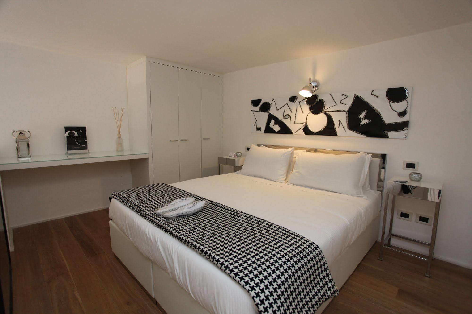 Lhp Suite Roma Piazza Del Popolo Exterior foto